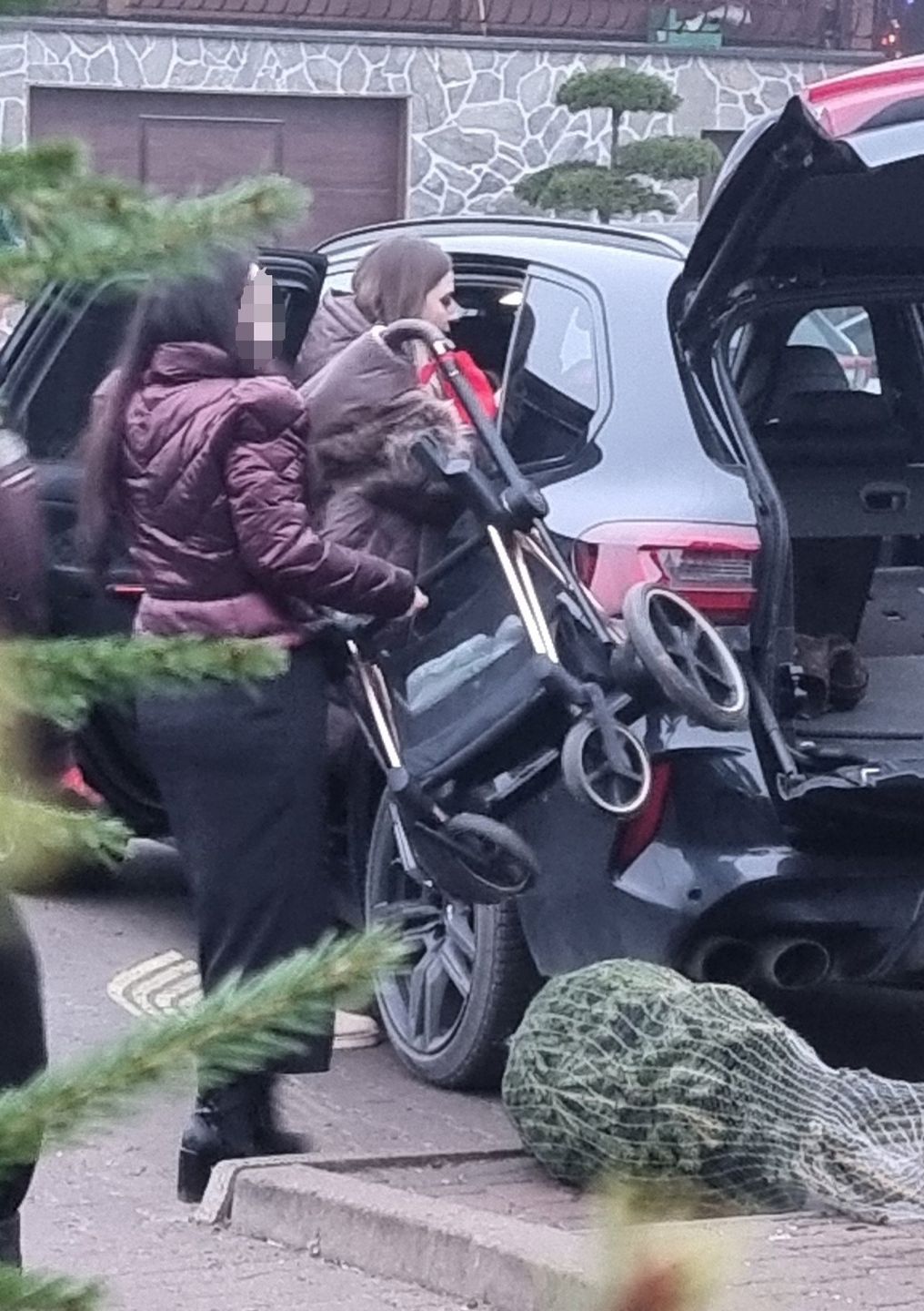 Faustyna Martyniuk na świątecznym shoppingu z siostrą i synkiem