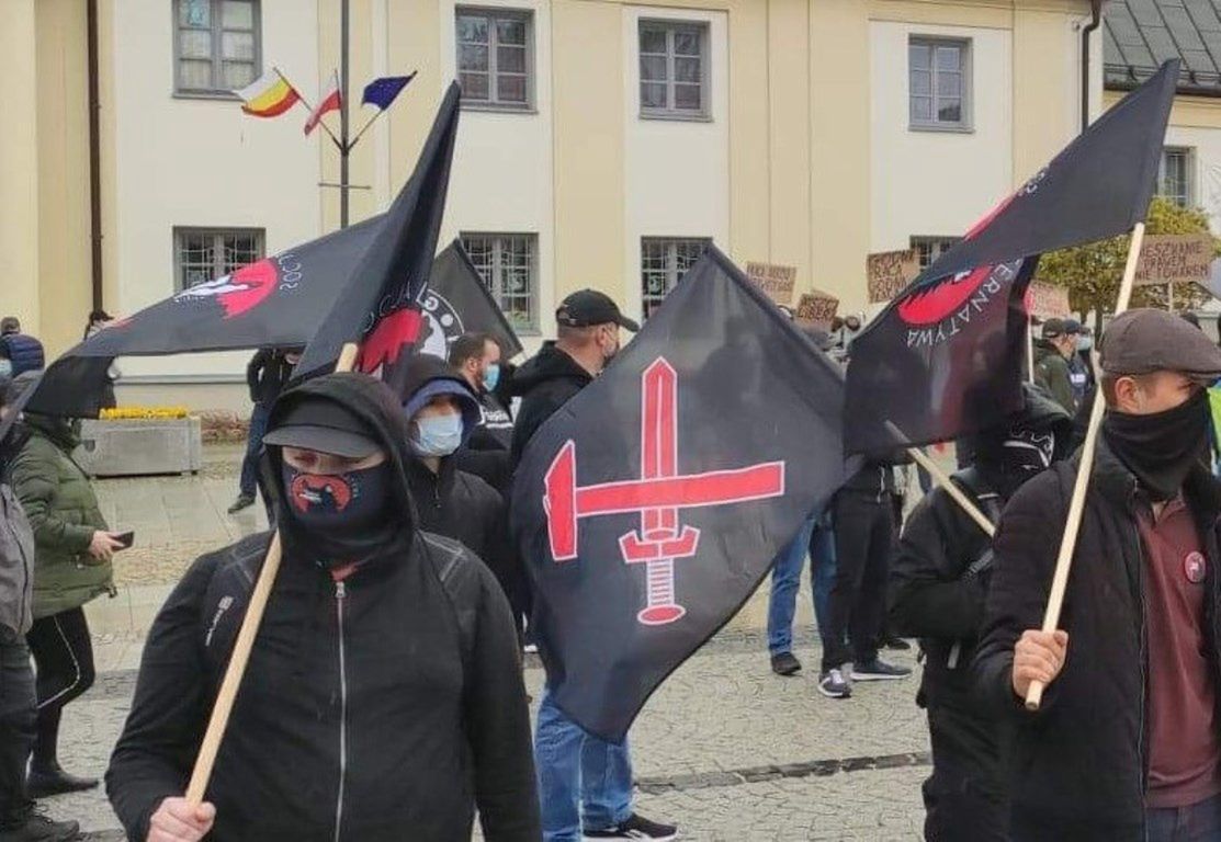 "Faszyści i neonaziści znowu na ulicach Białegostoku". Policja zablokowała marsz