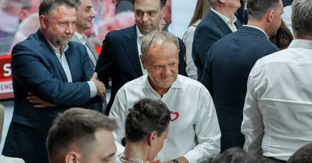 Szok w obozie władzy. Co zrobi Tusk? Media: chce szybkiego głosowania
