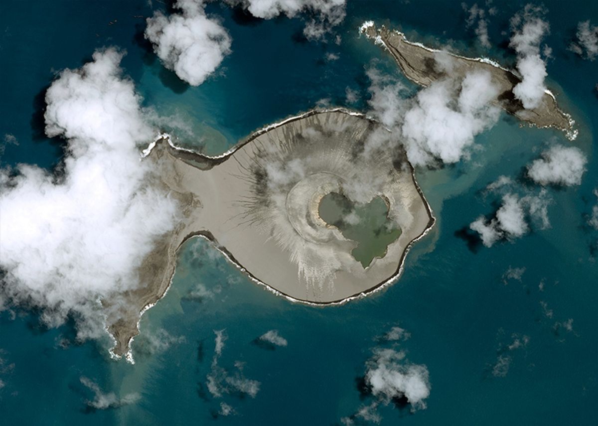 Wyspa Hunga Tonga. Intryguje naukowców od samego początku istnienia