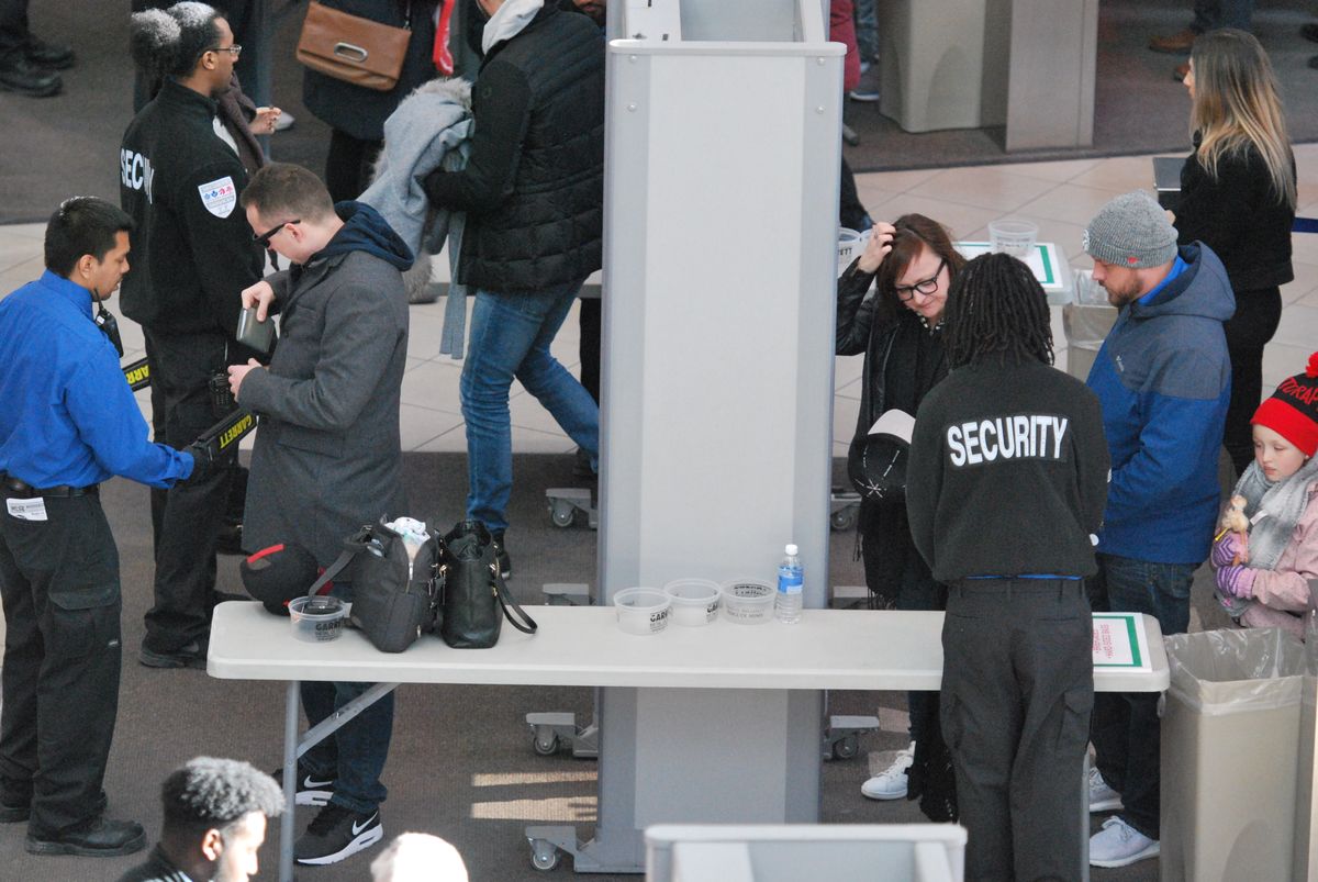 Pasażer jak terrorysta. Kontrole lotniskowe czeka jeszcze kolejna rewolucja
