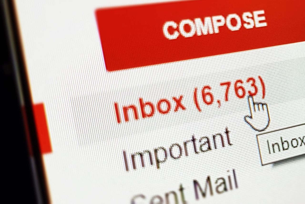 Gmail i nowe zasady tworzenia wątków. Podobne wiadomości nie będą się już mieszać