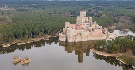 Wraca sprawa kontrowersyjnego "zamku" w Stobnicy. Sąd zdecydował