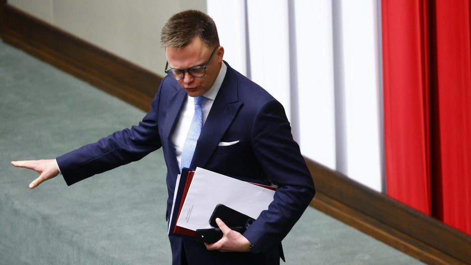 Kosztowny prezent dla Szymona Hołowni.