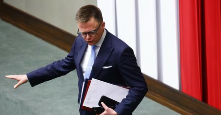 Hołownia dostał kosztowny prezent. Ceny sięgają nawet dziesiątek tys. zł