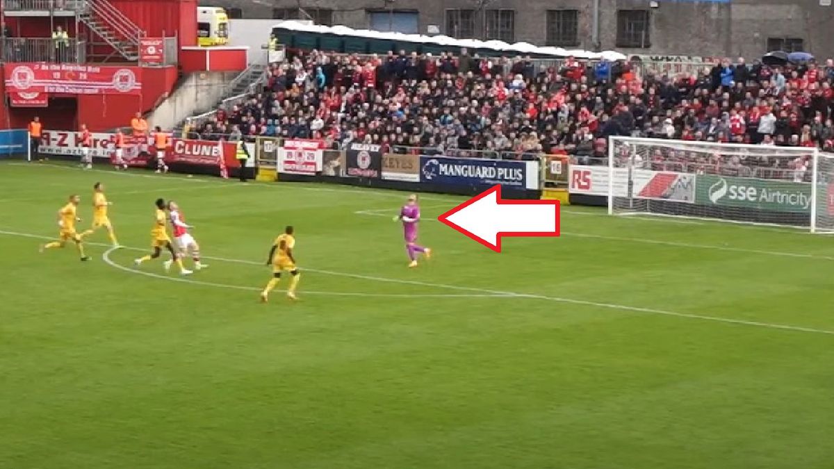 Zdjęcie okładkowe artykułu: YouTube / St Patrick's Athletic FC / Samobójczy gol bramkarza w Lidze Konferencji