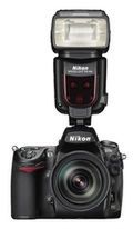 Nikon D700 z lampą SB-900