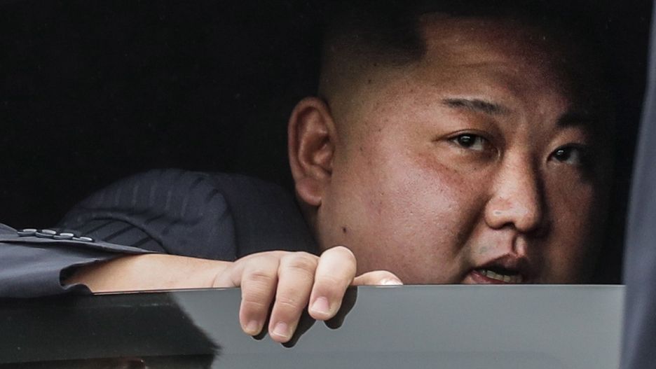 Kim Dzong Un zaostrza kary za oglądanie zagranicznych filmów, noszenie fryzur oraz ubiorów inspirowanych modą z Zachodu