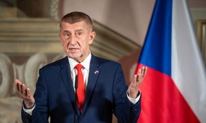 Babis jak Trump. Idzie na wojnę z bankiem centralnym