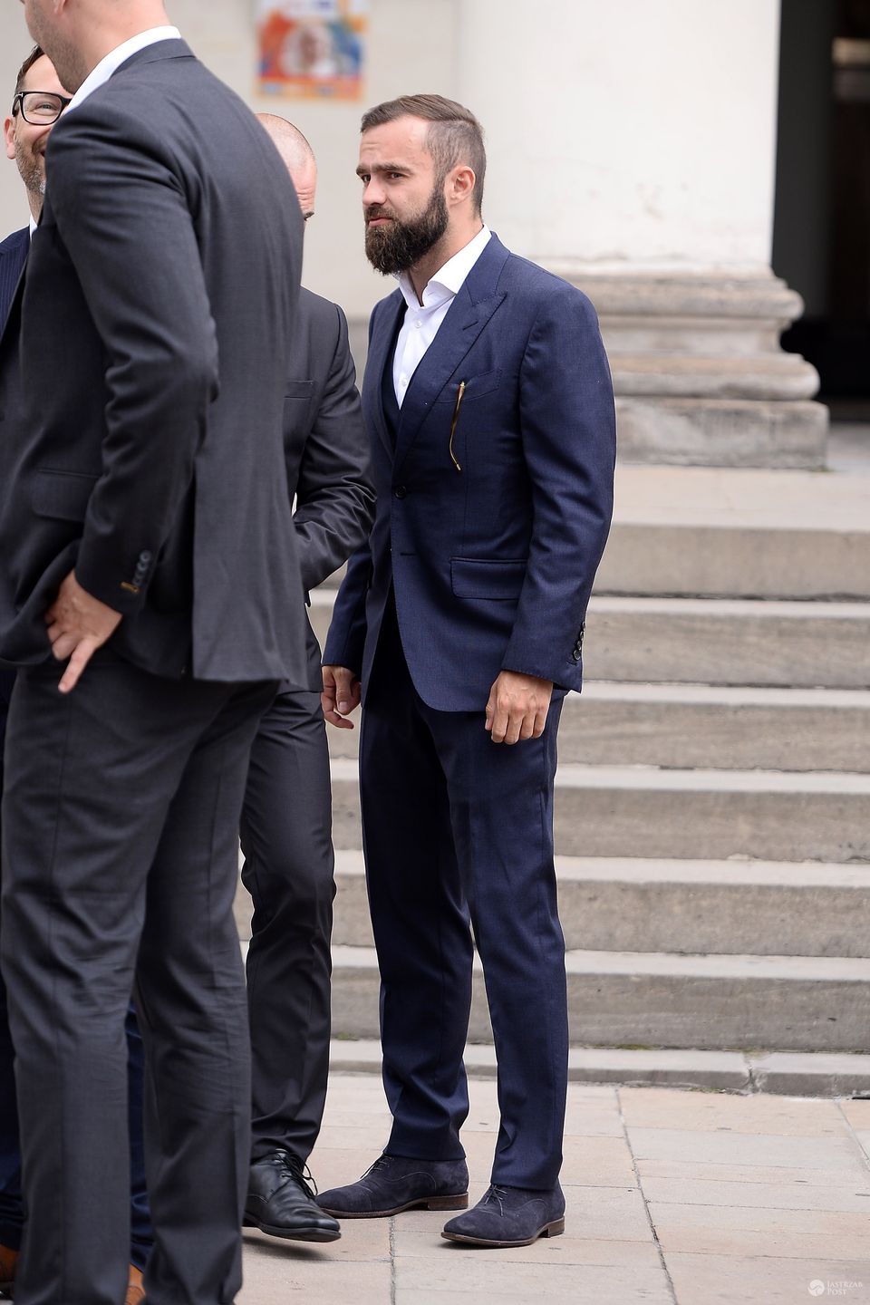Sebastian Kulczyk na mszy za Jana Kulczyka w pierwszą rocznicę śmierci