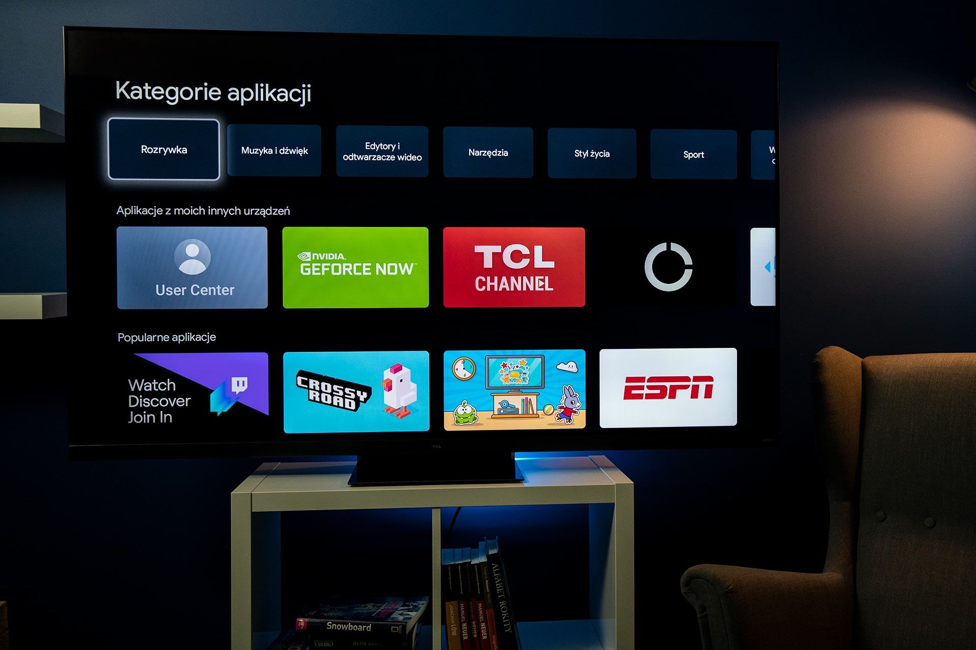 TCL 65C935 - aplikacje