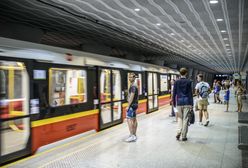 Metro Warszawskie. Nie działają cztery stacje. Olbrzymie utrudnienia