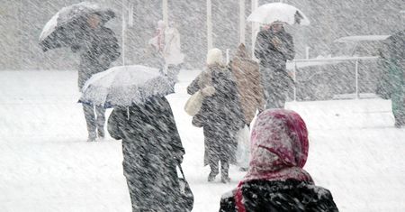 Lekarze biją na alarm. Tego nigdy nie rób w czasie mrozu