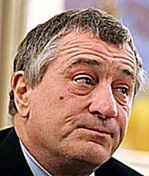 De Niro reklamuje, fani narzekają