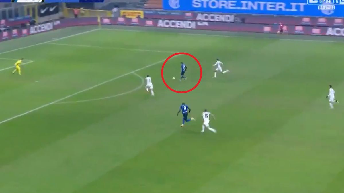 Twitter / ELEVENSPORTSPL / Na zdjęciu: sytuacja z meczu Inter - Juventus