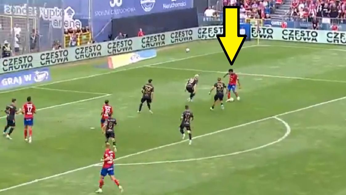 Twitter / Screen / Canal+Sport / Na zdjęciu: Lamine Diaby-Fadiga strzelił kolejnego gola dla Rakowa Częstochowa