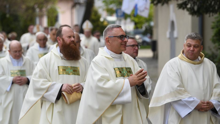 Do zmian proboszczów dojdzie 1 sierpnia, do zmian wikariuszy - 25 sierpnia.