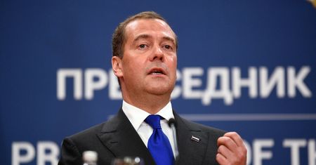 Miedwiediew grzmi. Reaguje na ruch UE