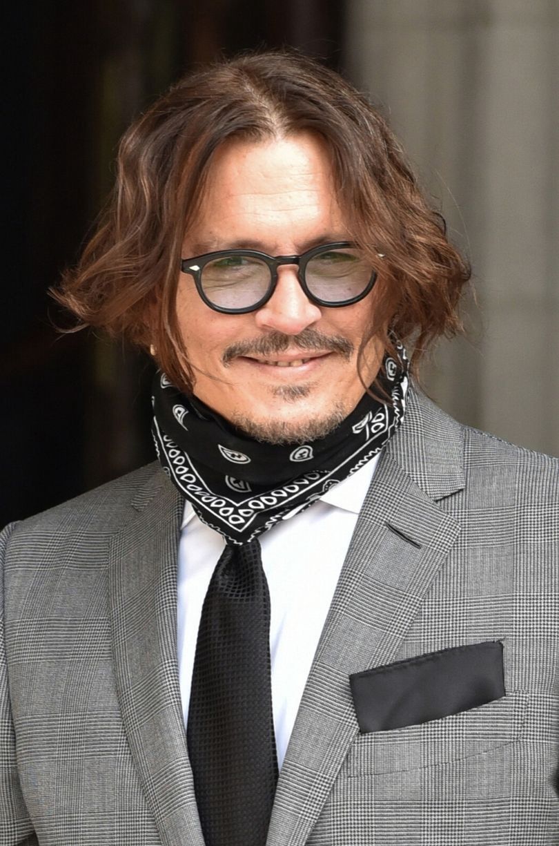 Winona Ryder i Vanessa Paradis wspierają Johnny'ego Deppa