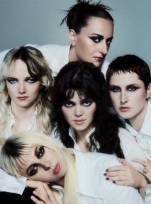 The Last Dinner Party: dziewczyny serwują. "Potrafię COŚ więcej" [WYWIAD]