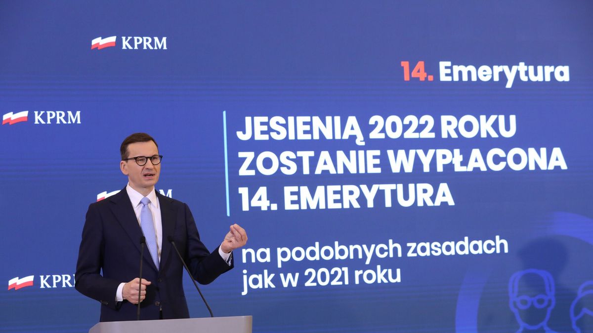 Rząd zmierza wprowadzić 14. emeryturę na stałe