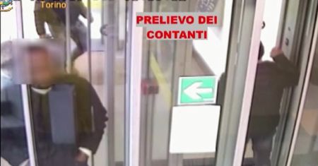 Zarabiali na miłości przez internet. Gang "Casanova" złapany