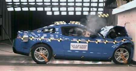 Ford Mustang na piątkę