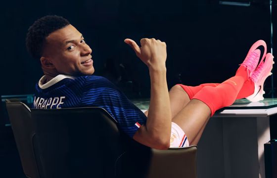 Kylian Mbappé odszedł od Nike. Wybrał markę sponsorującą Igę Świątek