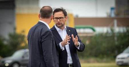 Połączenie PKN Orlen z Lotosem. KE zabierze głos