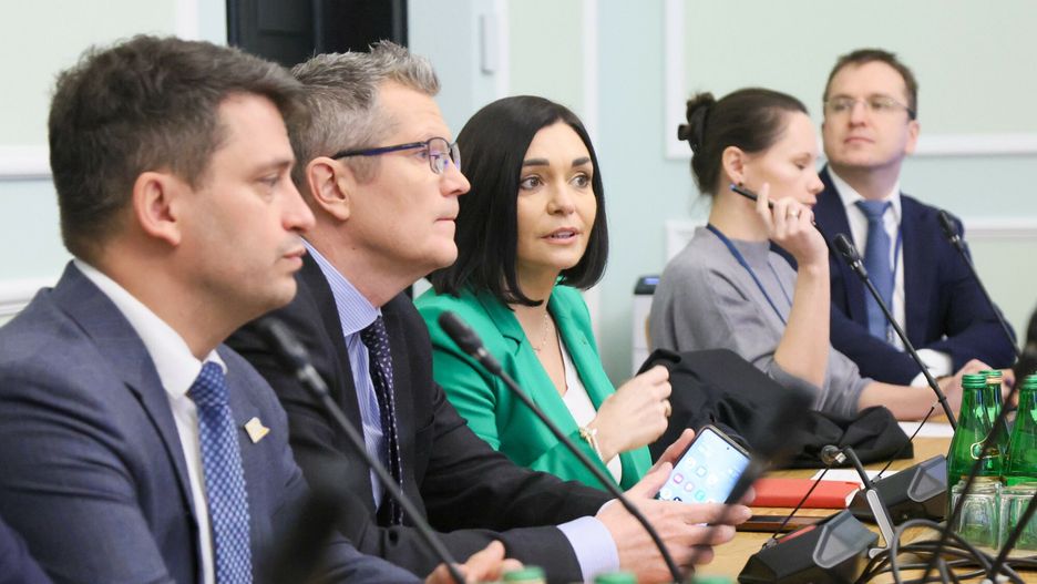 Członkowie sejmowej komisji śledczej ds. afery Pegasusa. Od lewej: Paweł Śliz, Marcin Bosacki, Magdalena Sroka