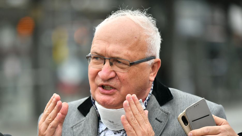 Prof. Krzysztof Simon uważa, że minister Adam Niedzielski jest lepszym ministrem zdrowia niż Łukasz Szumowski