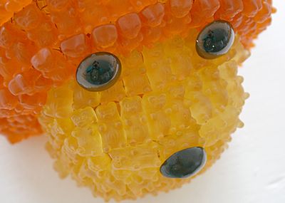 Niesamowita sztuka i design z gumisiów [TOP 10] 9