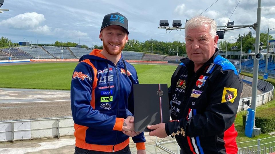 Materiały prasowe / Na zdjęciu: Kacper Gomólski i Tadeusz Zdunek