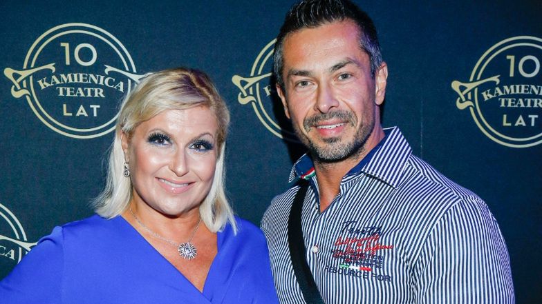 Katarzyna Skrzynecka z mężem na ściance