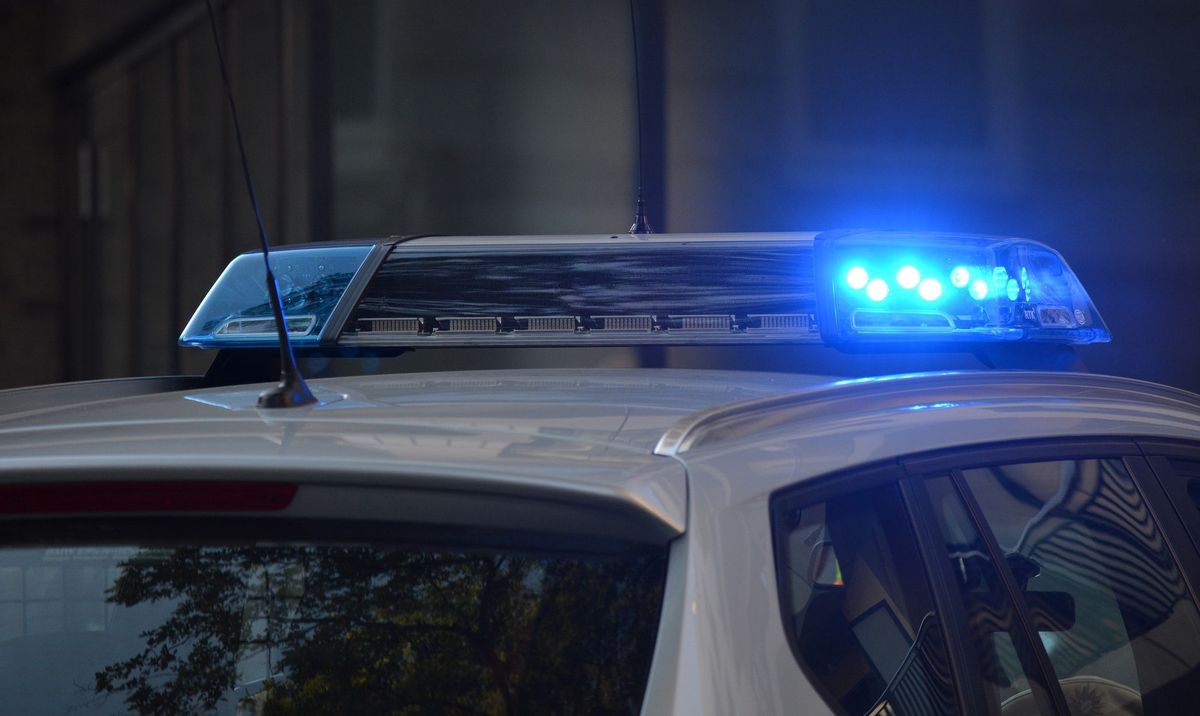 Śląskie. 30-letni kierowca w Świerklańcu w samochodzie miał narkotyki i amunicję.