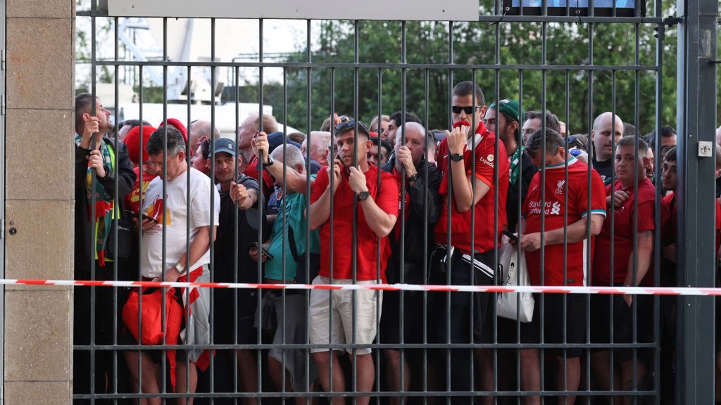 Zdjęcie okładkowe artykułu: Getty Images / Charlotte Wilson/Offside / Na zdjęciu: Kibice przed finałem Ligi Mistrzów