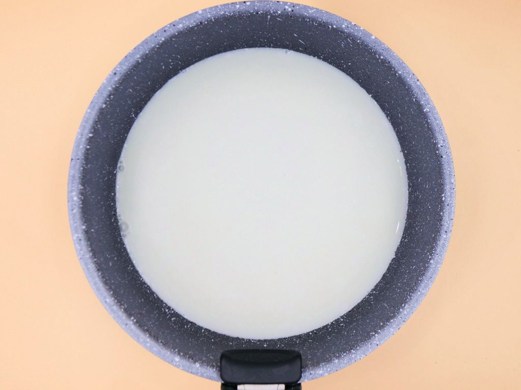 Koktajl kokosowo-jaglany z awokado przepis