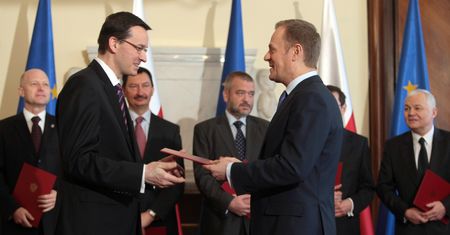 Morawiecki wspomina współpracę z Tuskiem. "Może pluć sobie w brodę"