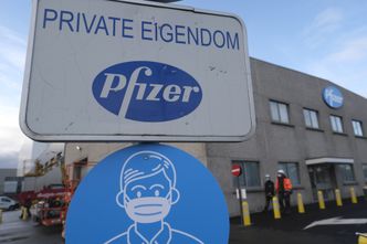 Pfizer zwalnia tempo produkcji. Za 4 tygodnie ruszy z kopyta