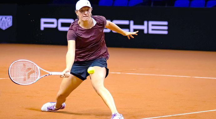 Tenis: Turniej WTA w Madrycie - mecz 2. rundy gry pojedynczej: Lucia Bronzetti - Jelena Rybakina