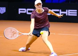 TVN Tenis: Turniej French Open w Paryżu - mecz finałowy gry pojedynczej kobiet: Iga Świątek - Jasmine Paolini