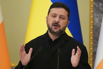 Co Polacy sądzą o Zełenskim? Zmienili zdanie