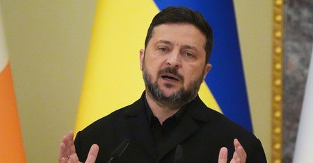 Co Polacy sądzą o Zełenskim? Zmienili zdanie