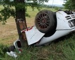 Kultowy McLaren F1 rozbity na woskiej ziemi