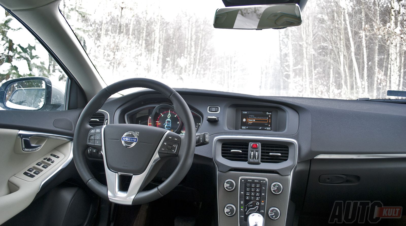 Volvo V40