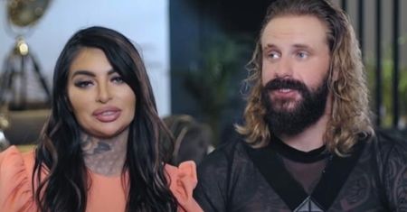 Anna Renusz z "Królowych życia" NIE DO POZNANIA na nowym zdjęciu. Internauci: "Myślałam, że to Kim Kardashian"