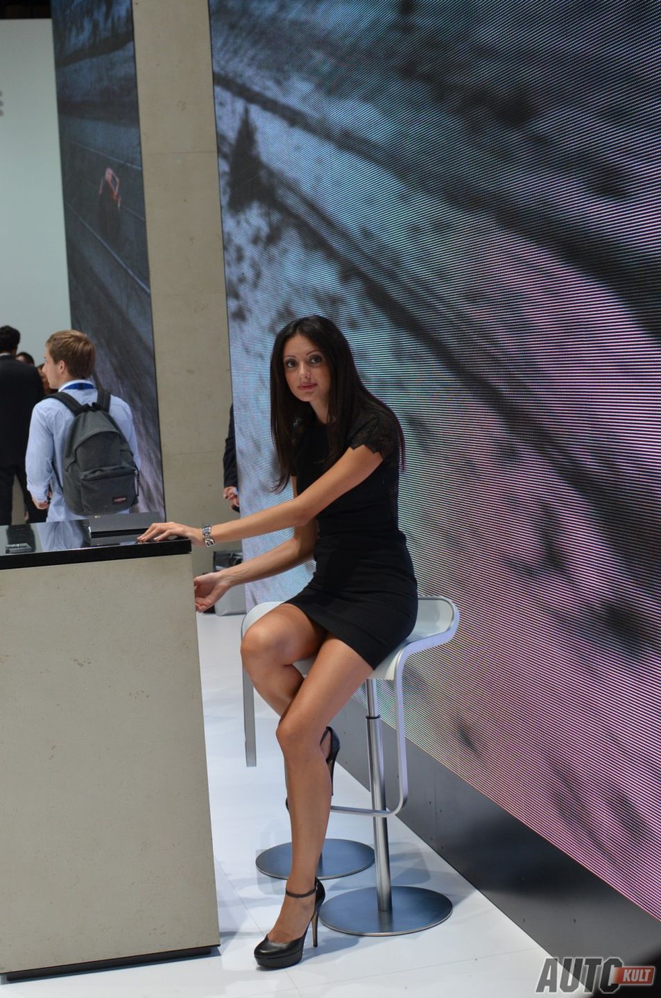 Hostessy z Paris Motor Show 2012 [galeria] 16