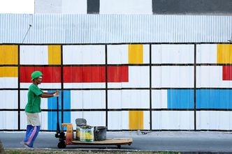 Niedobór rąk do pracy w Polsce. Resort rodziny chce sprowadzać pracowników z Filipin