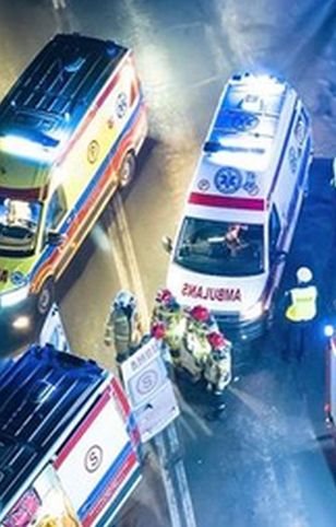 Sytuacja na polskich drogach to horror. Ta książka brutalnie go obnaża