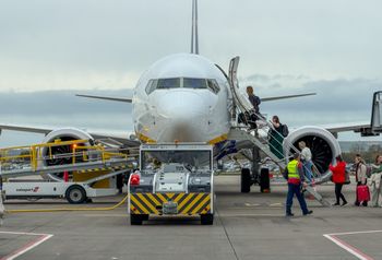 Pierwsze lotnisko we Włoszech ogłasza: brak paliwa do samolotów